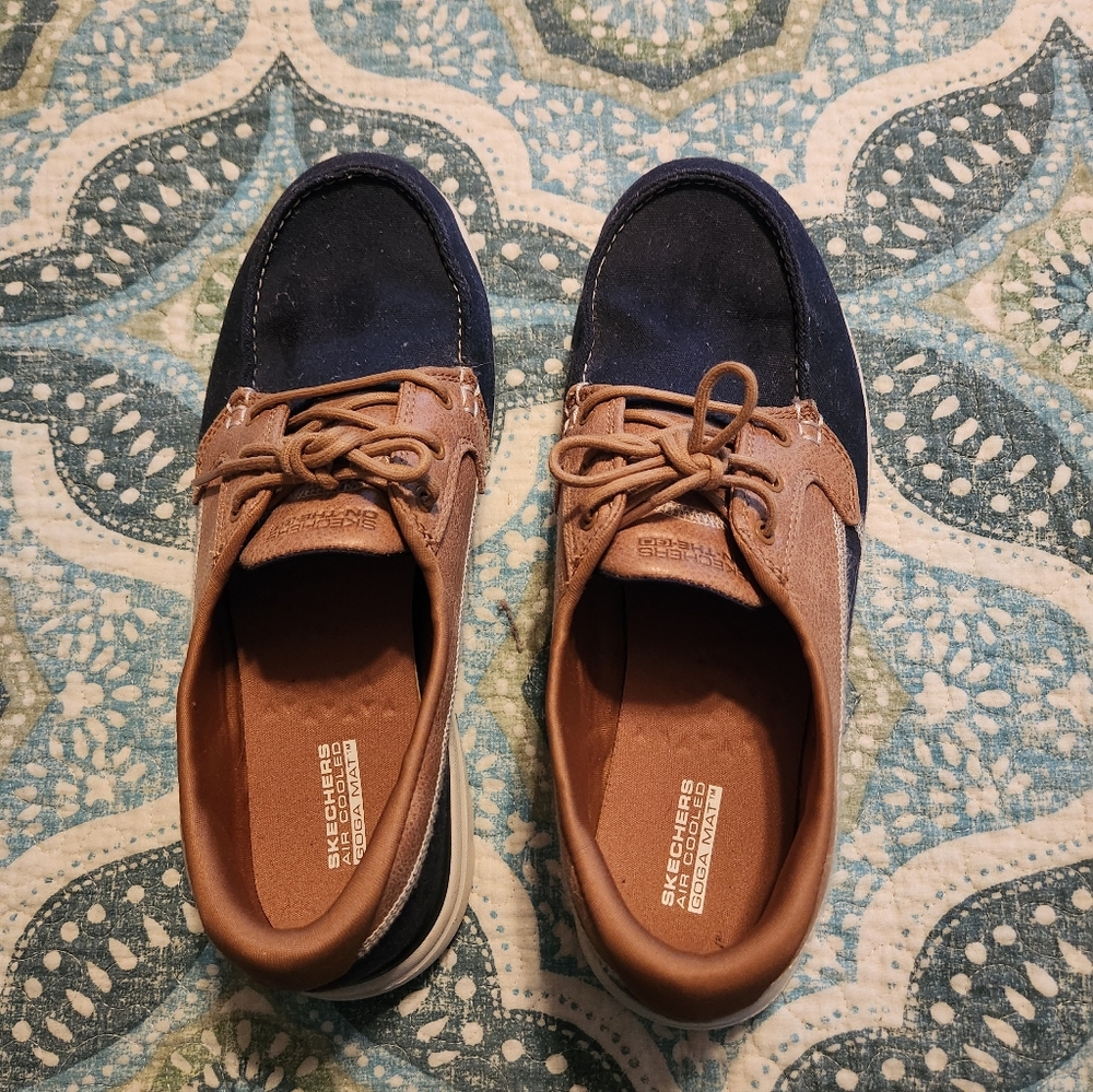 Skechers Women's Navy and Tan Boat Shoes